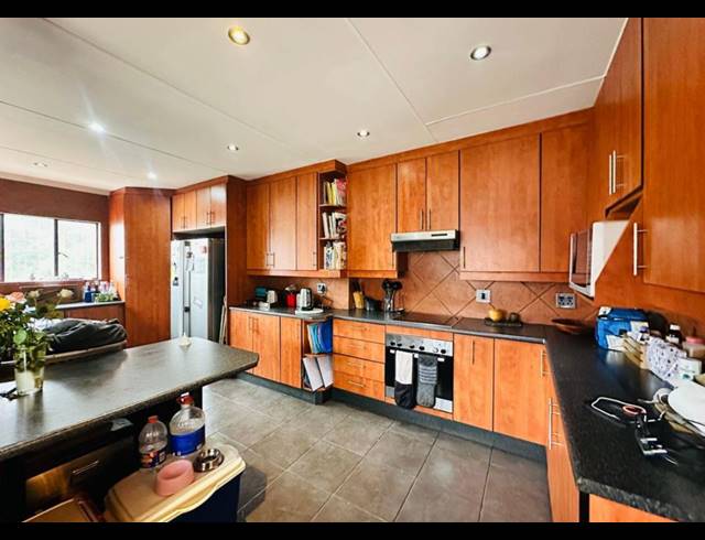 5 BEDROOM HOUSE FOR SALE IN VERWOERDPARK